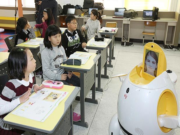 Coreia do Sul: robô substitui professor em sala de aula | Uma (in ...